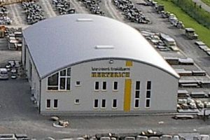 Hammelburg, Neubau einer Massivbauhalle mit Parabeldach